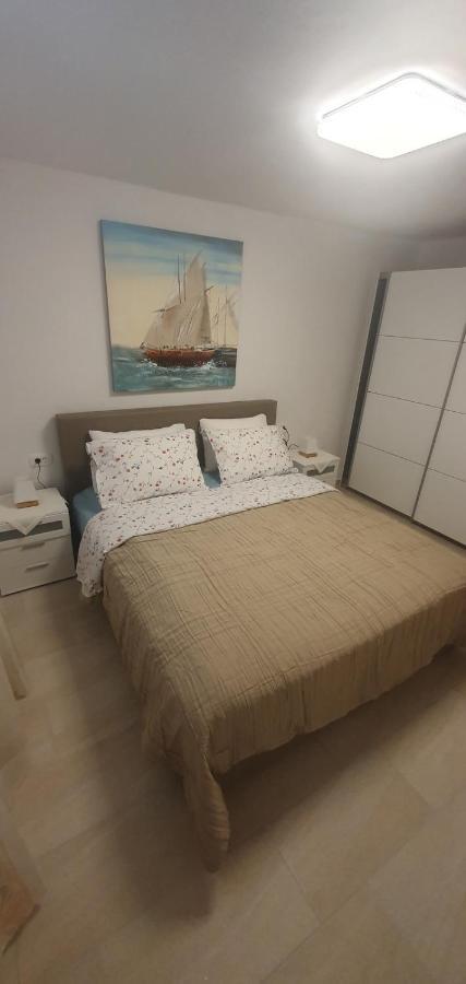 Hause Lupic Apartment Раб Екстериор снимка
