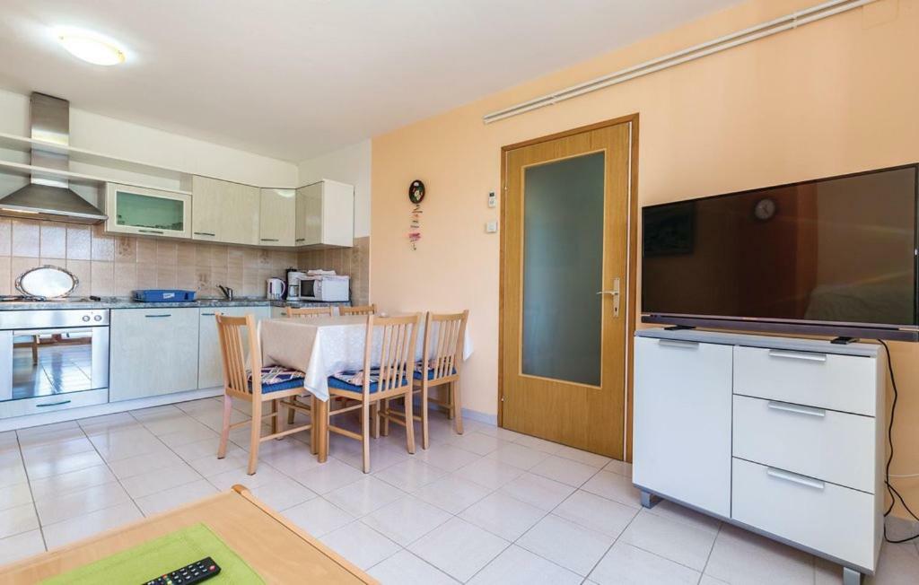 Hause Lupic Apartment Раб Екстериор снимка